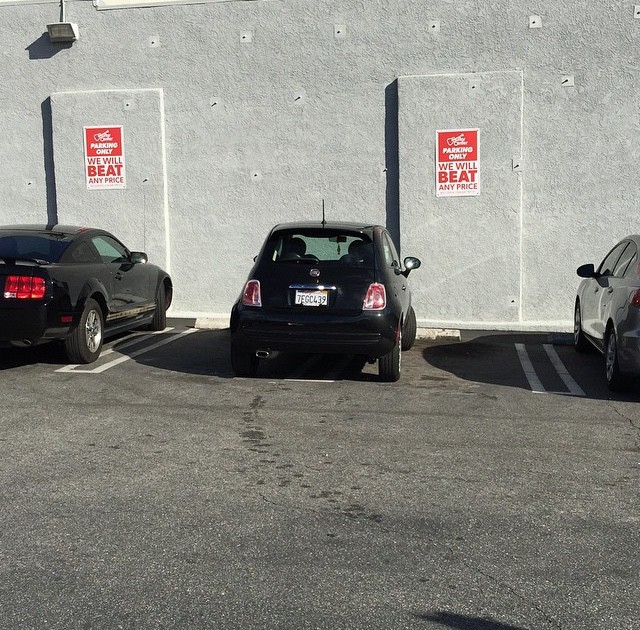 Only In LA: Parking no-no