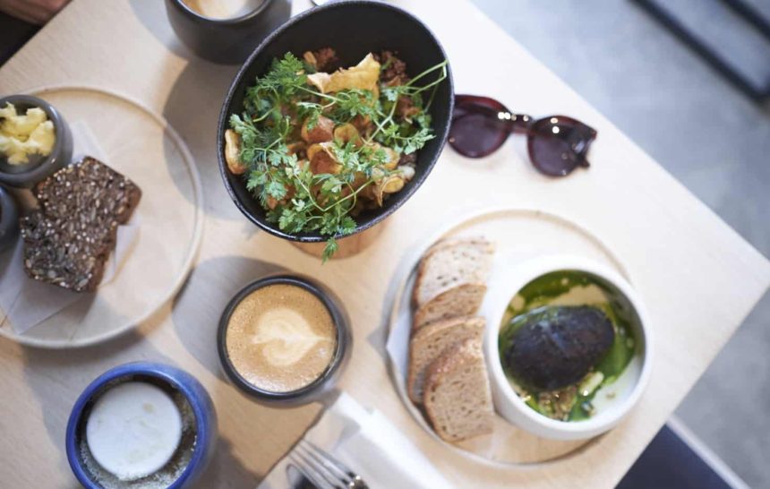 DESTROYER. THE RESTAURANT.