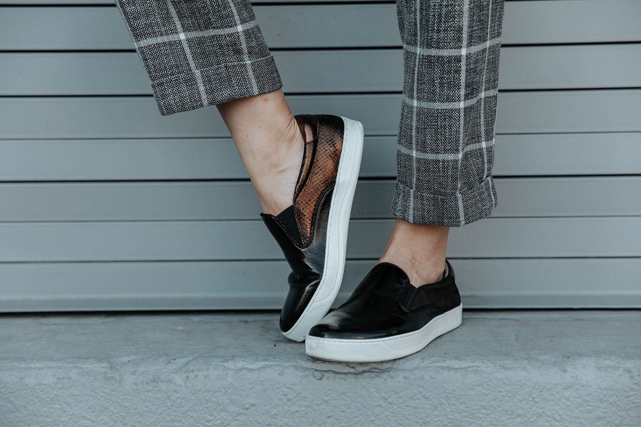 THE BEST SHOE STYLES FOR FALL | slip on sneakers