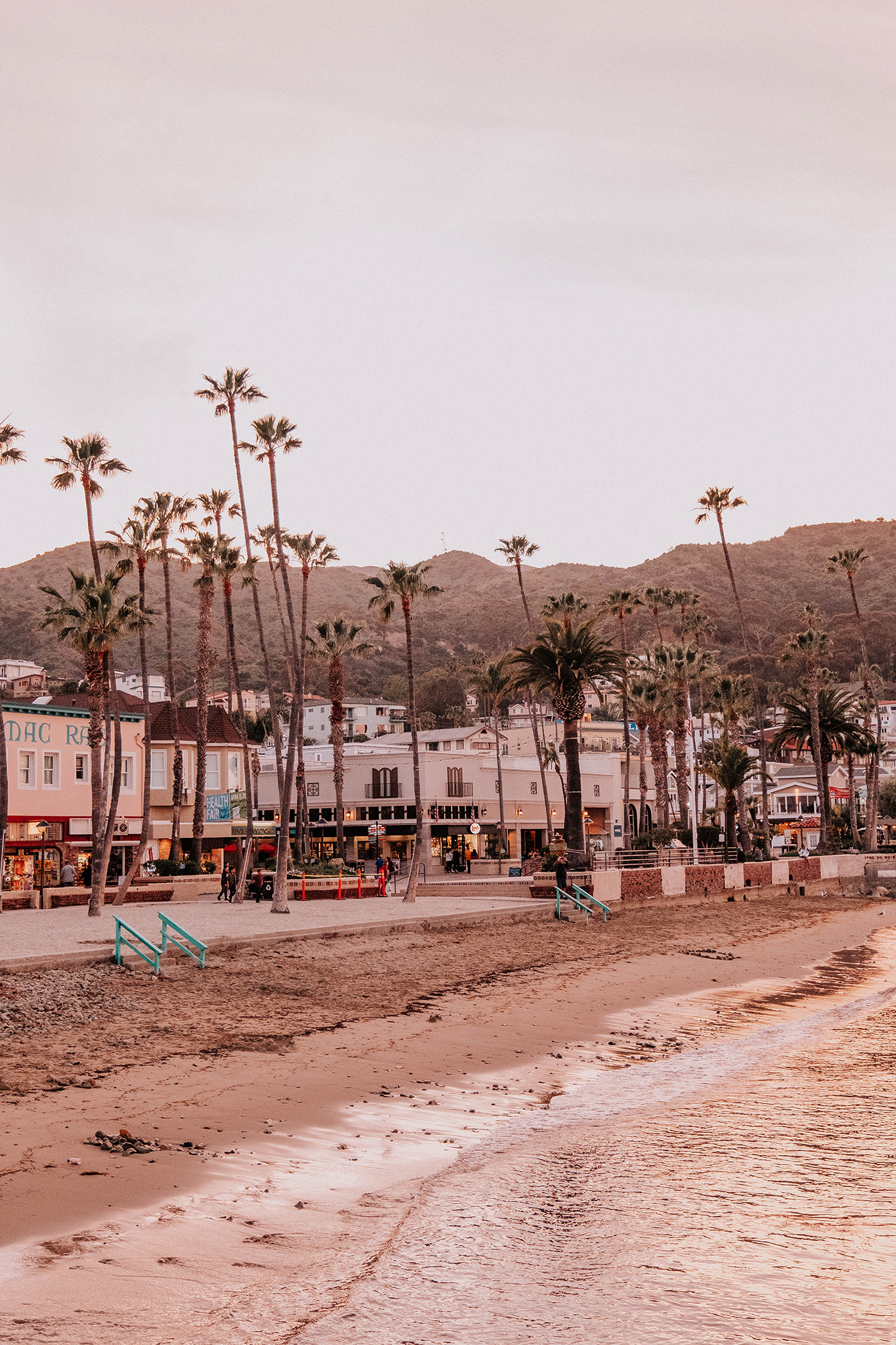 THE GETAWAY GUIDE TO CATALINA ISLAND