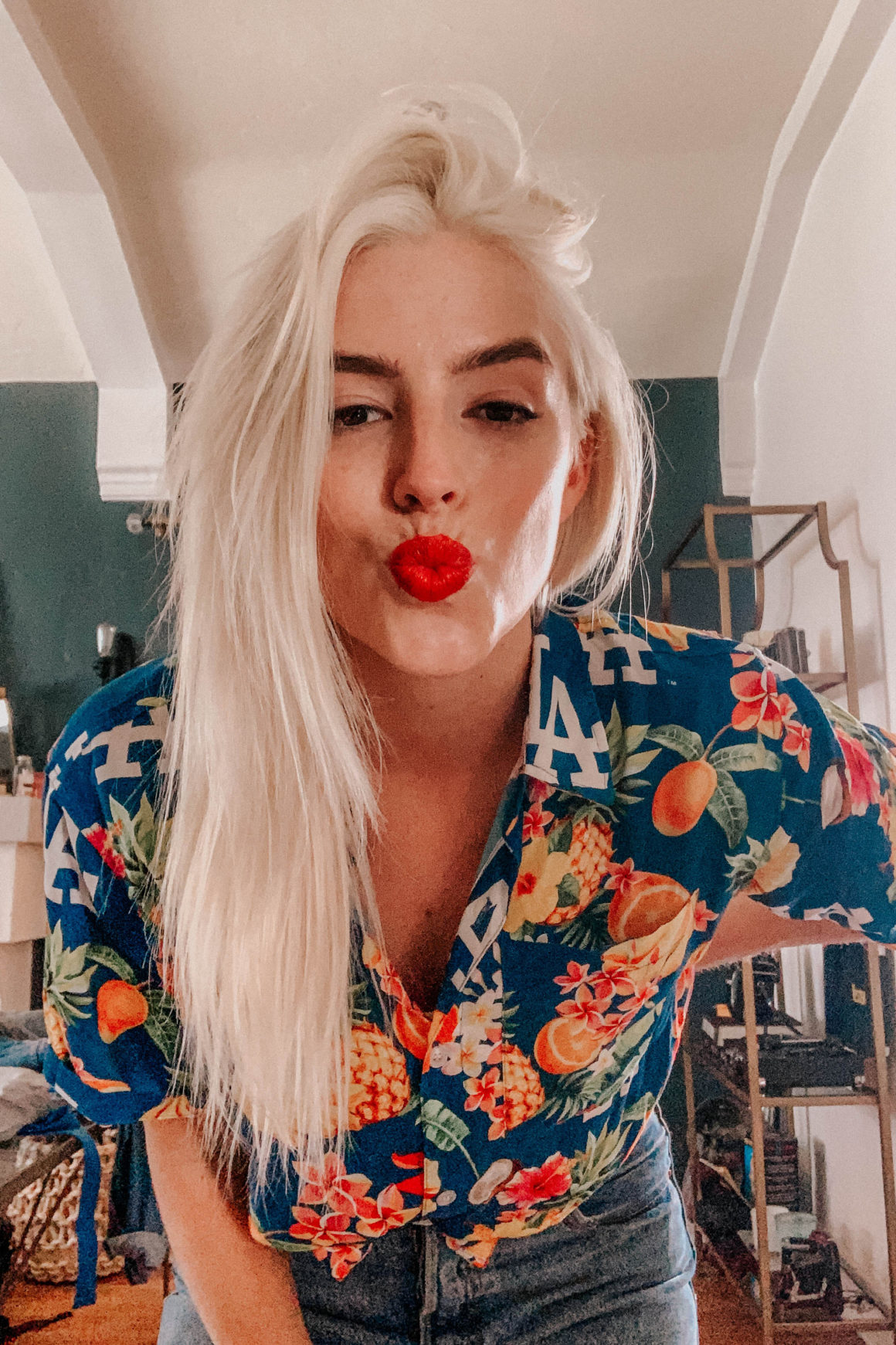 OUTFIT VIDEO: 5 WAYS TO DRESS FOR A DODGER GAME